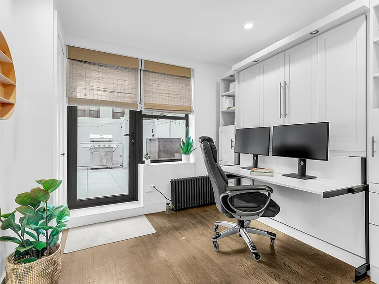 61 Martense St #1H — Photo 8