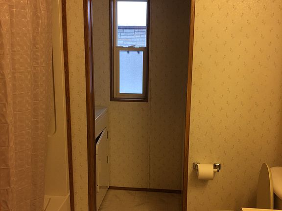 5th image of 115 Northland Ave
