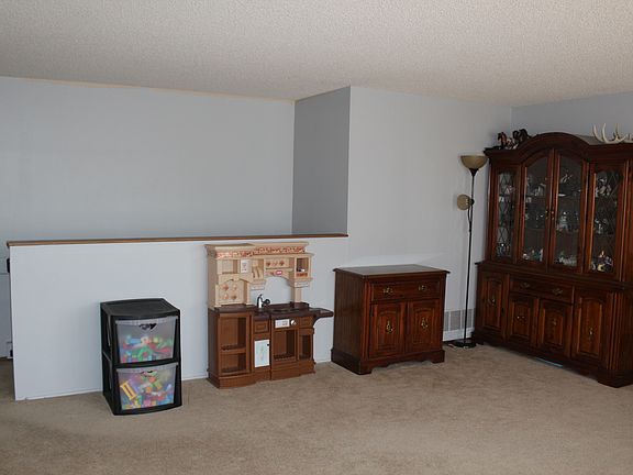 4th image of 1828 Debray Dr
