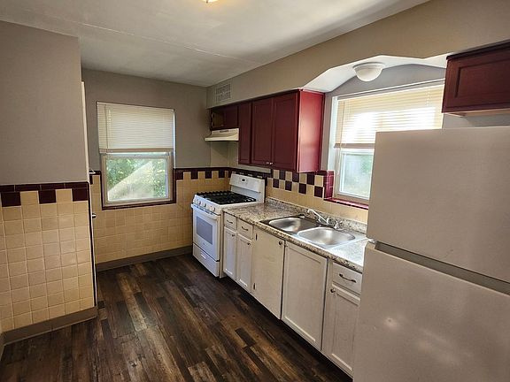 5th image of 3029 S Hegry Cir