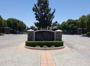 903 E Mill Creek Dr, Fresno, CA