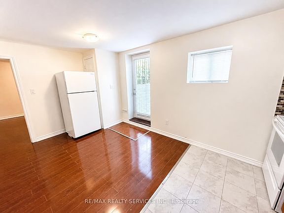 3rd image of 347 Edenbrook Hill Dr #Basement
