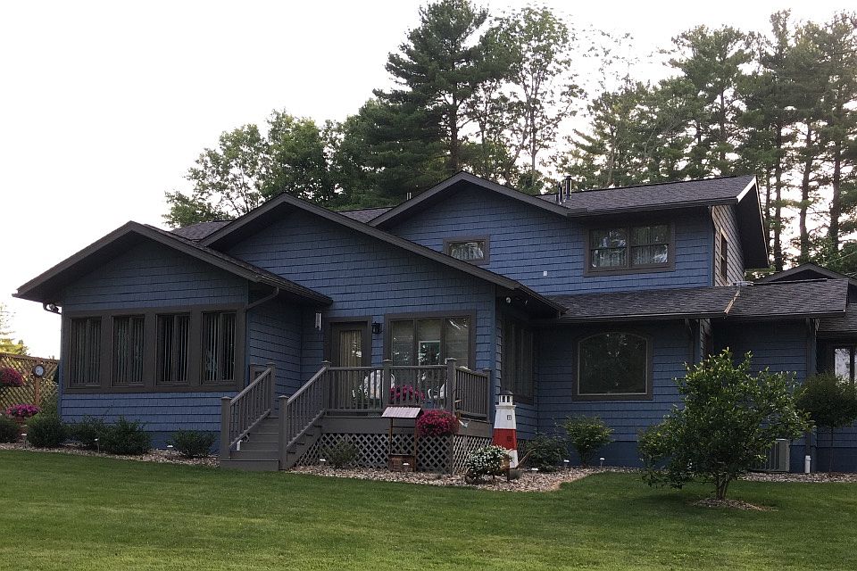 2nd image of 9236 N Shore Dr NE