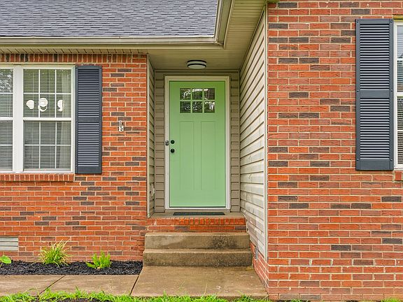 4th image of 2612 Marymont Dr