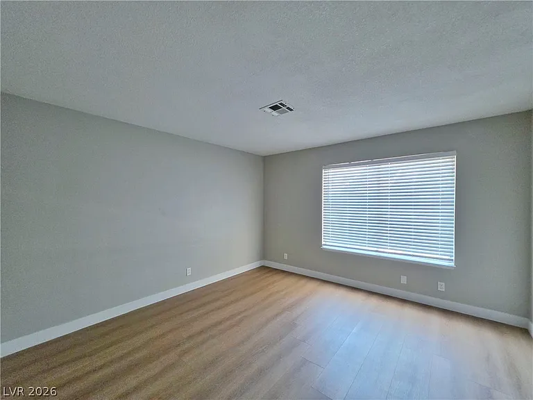 4230 Mississippi Ave — Photo 17