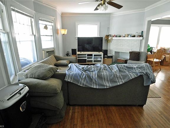 3rd image of 1616 Mars Ave