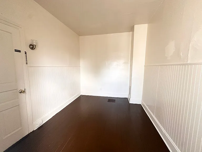 925 W College Ave — Photo 19