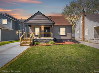 23377 Carlisle Ave, Hazel Park, MI 48030