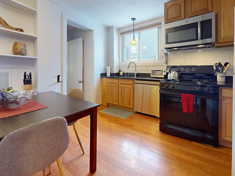 282 Washington St #2 — Photo 14