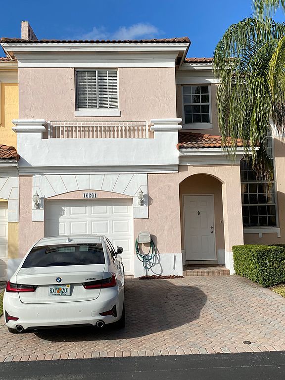 16261 SW 101st Ter - Property Image
