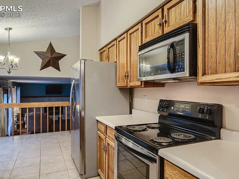 4890 W Old Farm Cir — Photo 7