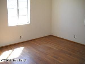 2nd image of 2925 E Linden St
