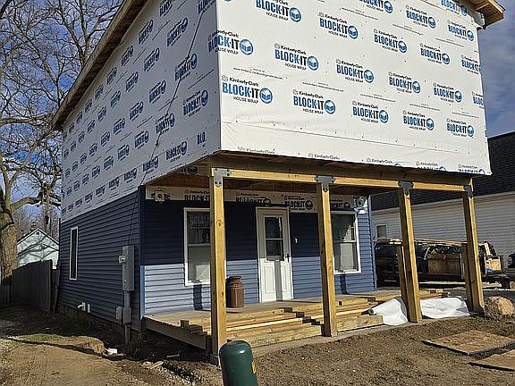 2nd image of 104 Miller Ave