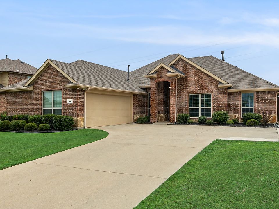 1st image of 907 Hidden Creek Dr