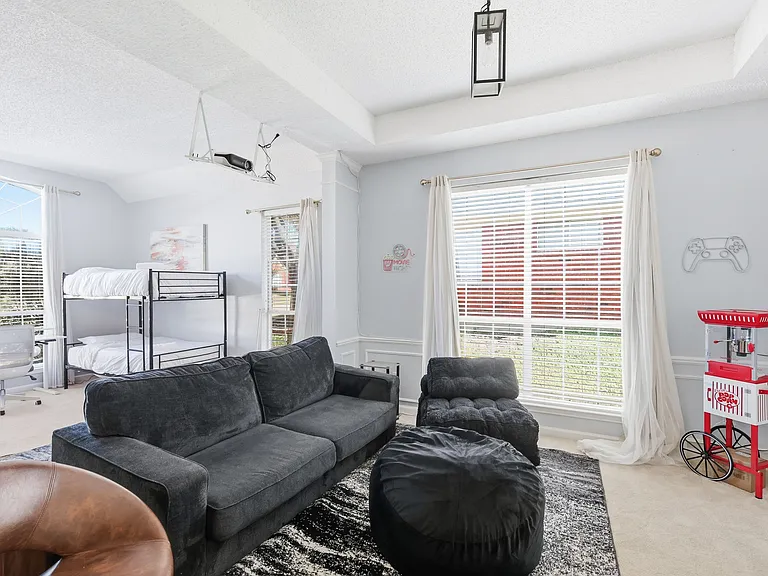 10217 Napa Valley Dr — Photo 14