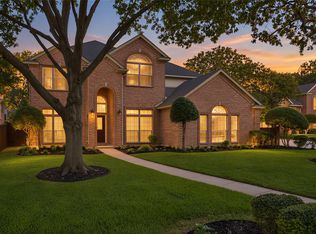 2221 Hidden Woods Ct, Arlington, TX 76006