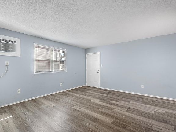 2nd image of 1030 Ann St #1