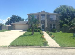 4620 Lakeshore Dr, Port Arthur, TX 77642