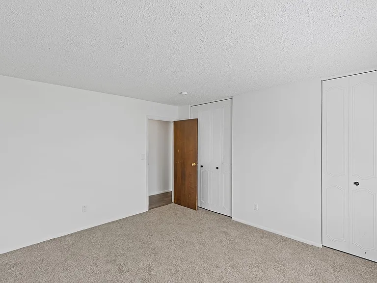 Carriage House (Albion 64 LLC) — Photo 10