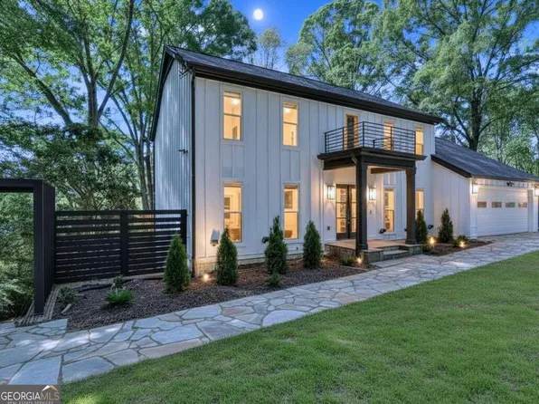 2707 Cosmos Dr NE, Atlanta, GA 30345