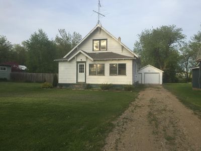 304 Ellsworth St N, Luverne, ND, 58056
