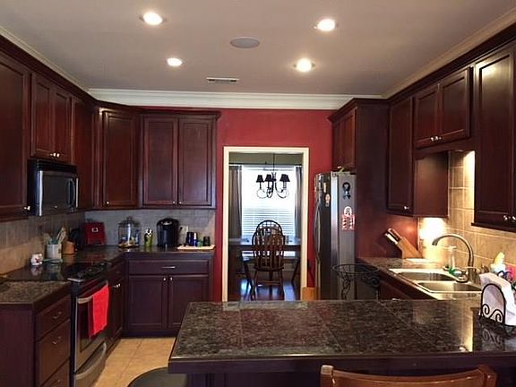 4th image of 631 Treswally Ln