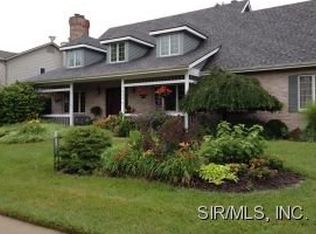 103 Pleasant Ridge Dr, Edwardsville, IL 62025