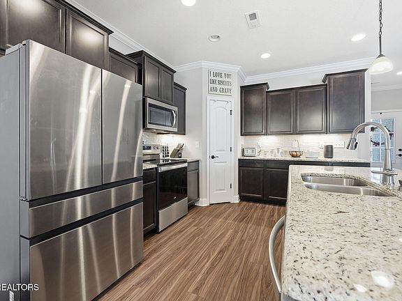 5th image of 2134 Tributary Dr
