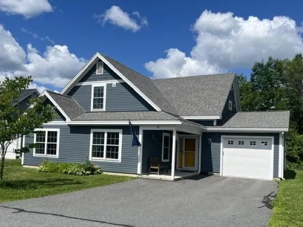62 Pullman Lane, Hartford, VT 05001