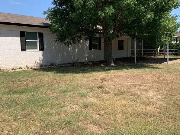 115 Karen St, Weatherford, TX 76088