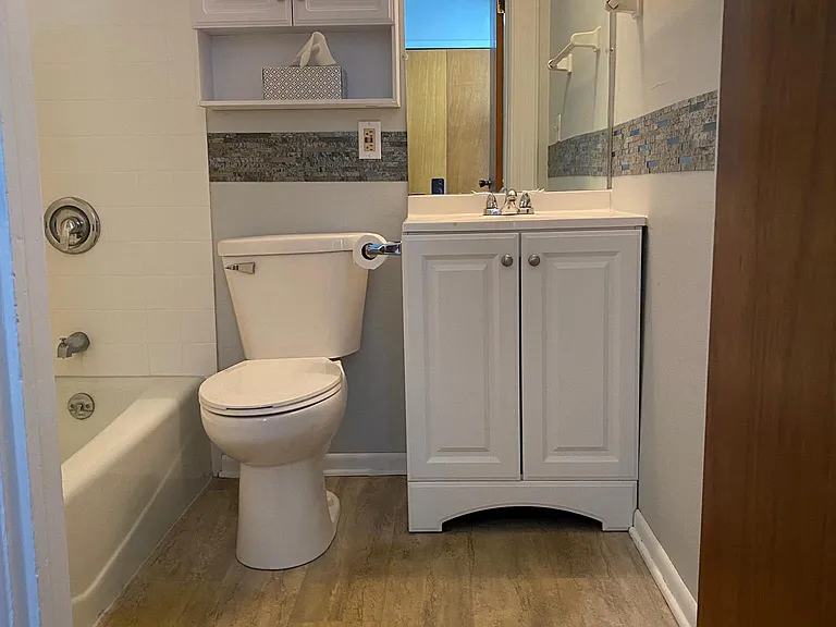 1326 N Astor St #2 — Photo 9