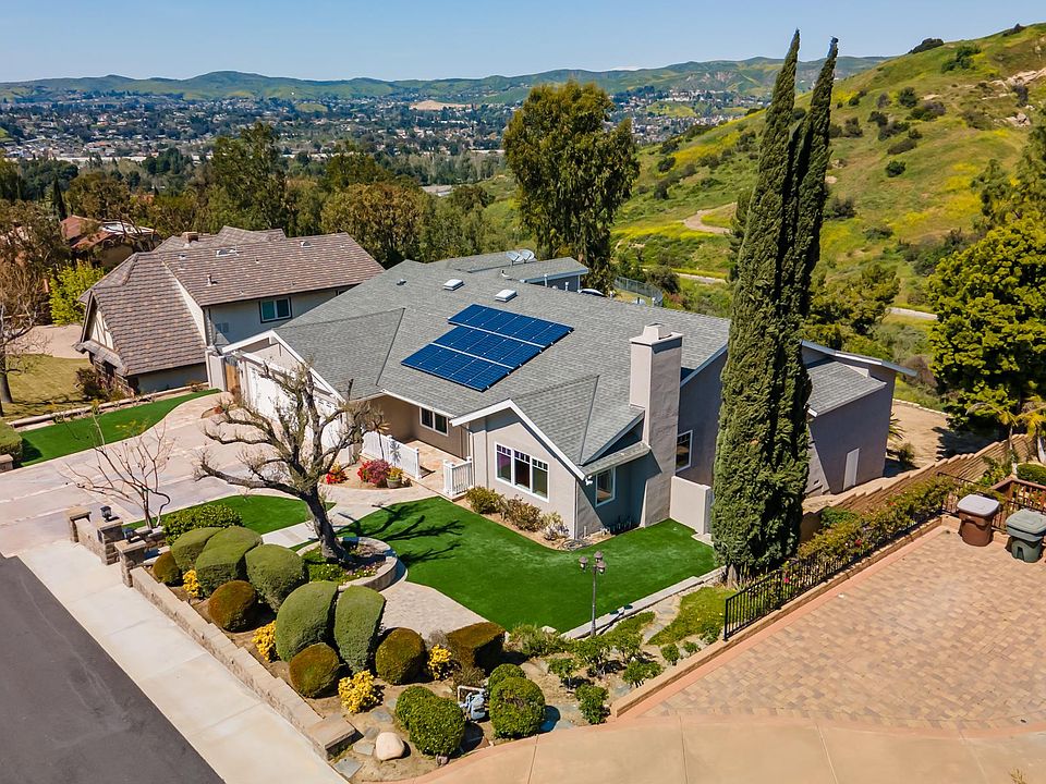 1st image of 152 S Eucalyptus Dr