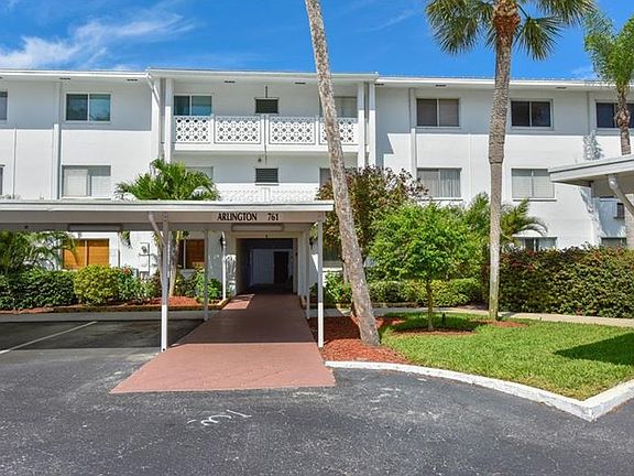 2nd image of 761 John Ringling Blvd #3