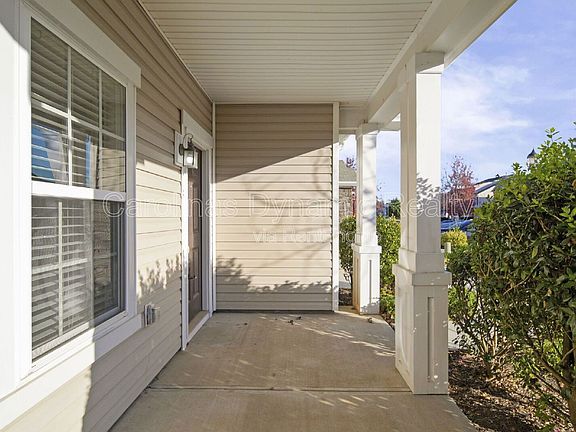 4th image of 6223 Woodland Commons Dr