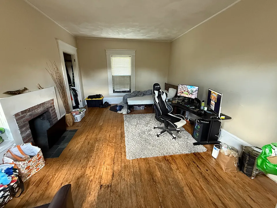 160-162 Charlesbank Rd #2