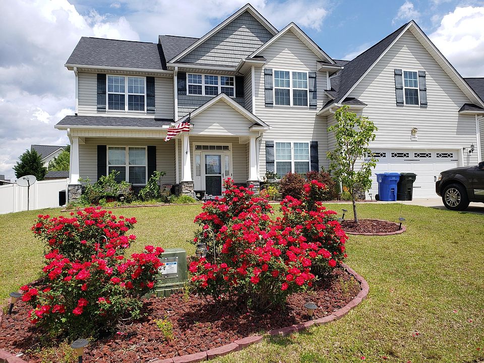 2 story, 2 car garage, approx. 3350 sq. ft.