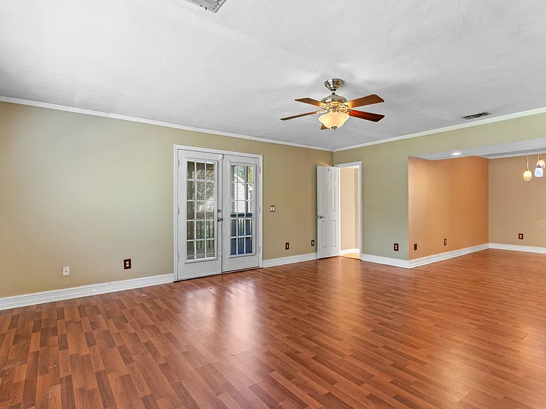 3213 Shimmy Ln — Photo 4
