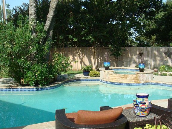 3rd image of 1532 Highland Oaks Dr