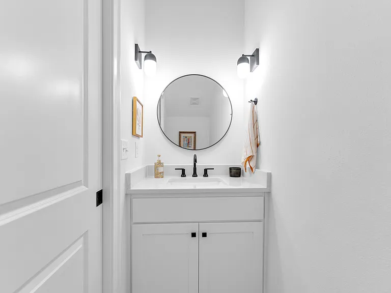 2047 E Little Crew Dr — Photo 14