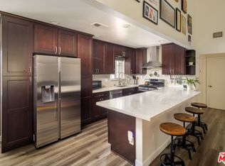 718 N Raymond Ave Unit 6, Pasadena, CA 91103