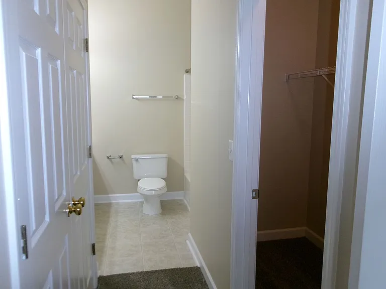 148 Westhaven Dr #10H — Photo 14
