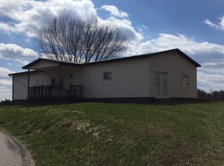 1403 Cooper Ridge Rd, Milton, WV 25541