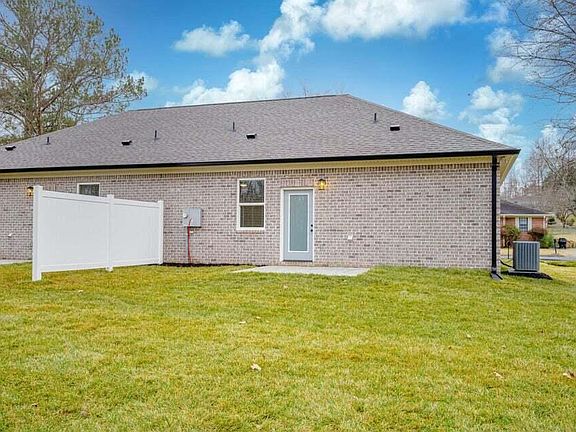 5th image of 6951 Robinson Dr