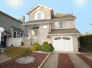 195 Beach Rd, Staten Island, NY 10312