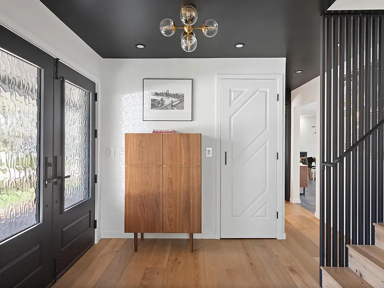 10021 E Grand Ave — Photo 4