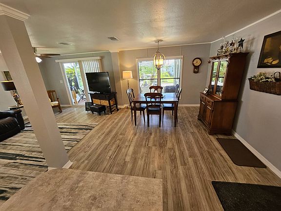 5th image of 311 Alpine Dr