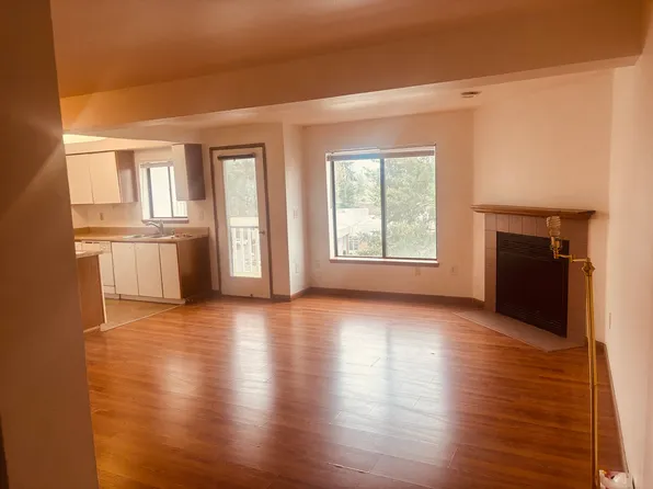 29645 18th Ave S #203, Federal Way, WA 98003