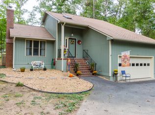 335 Fairway Dr, Locust Grove, VA 22508