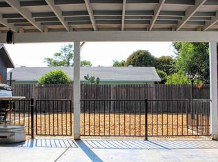 551 Link Ln, Santa Rosa, CA 95401