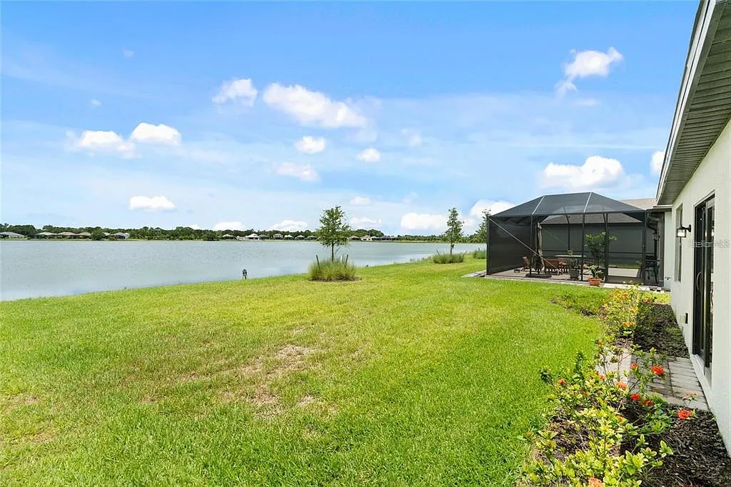 Building Photo - 6560 Silverstar Dr